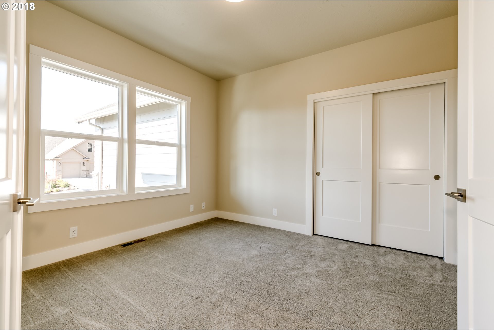859 Mountaingate Drive Springfield, OR 97478 - Photo 9 of 28 Gallery Image 9