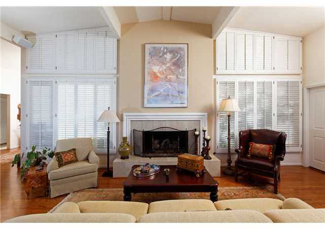 2340 Rue Adriane La Jolla, CA 92037 - Photo 13 of 17