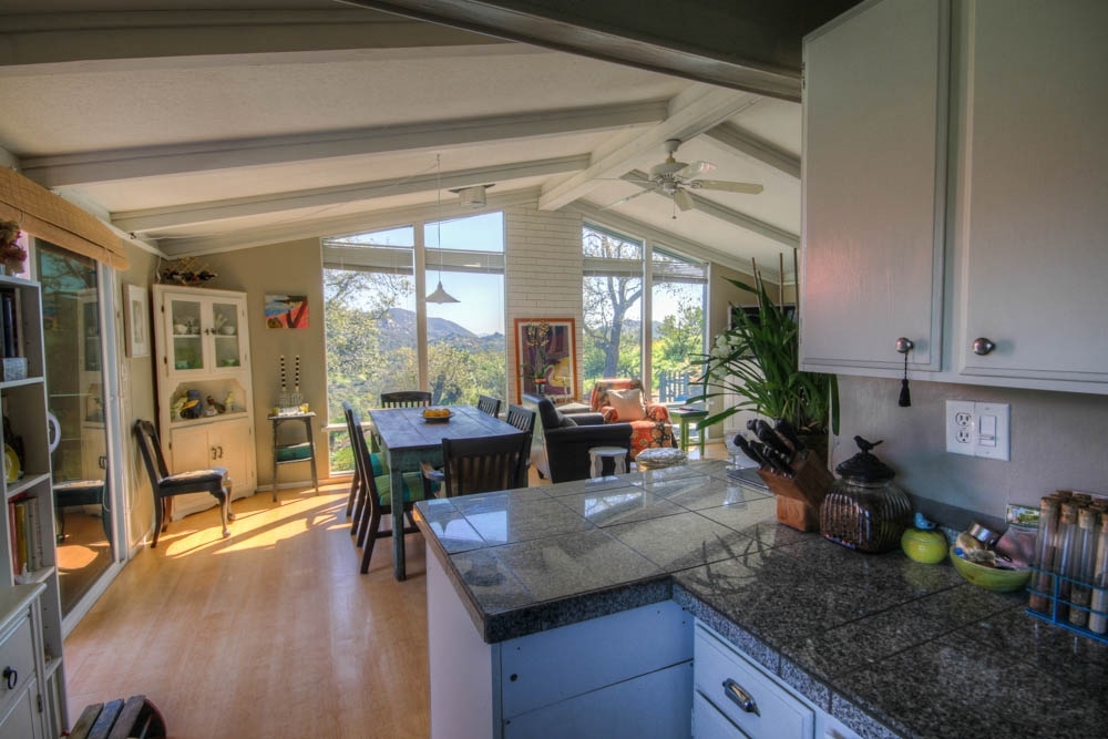 1927 Huffstatler Street Fallbrook, CA 92028 - Photo 9 of 25 Gallery Image 9