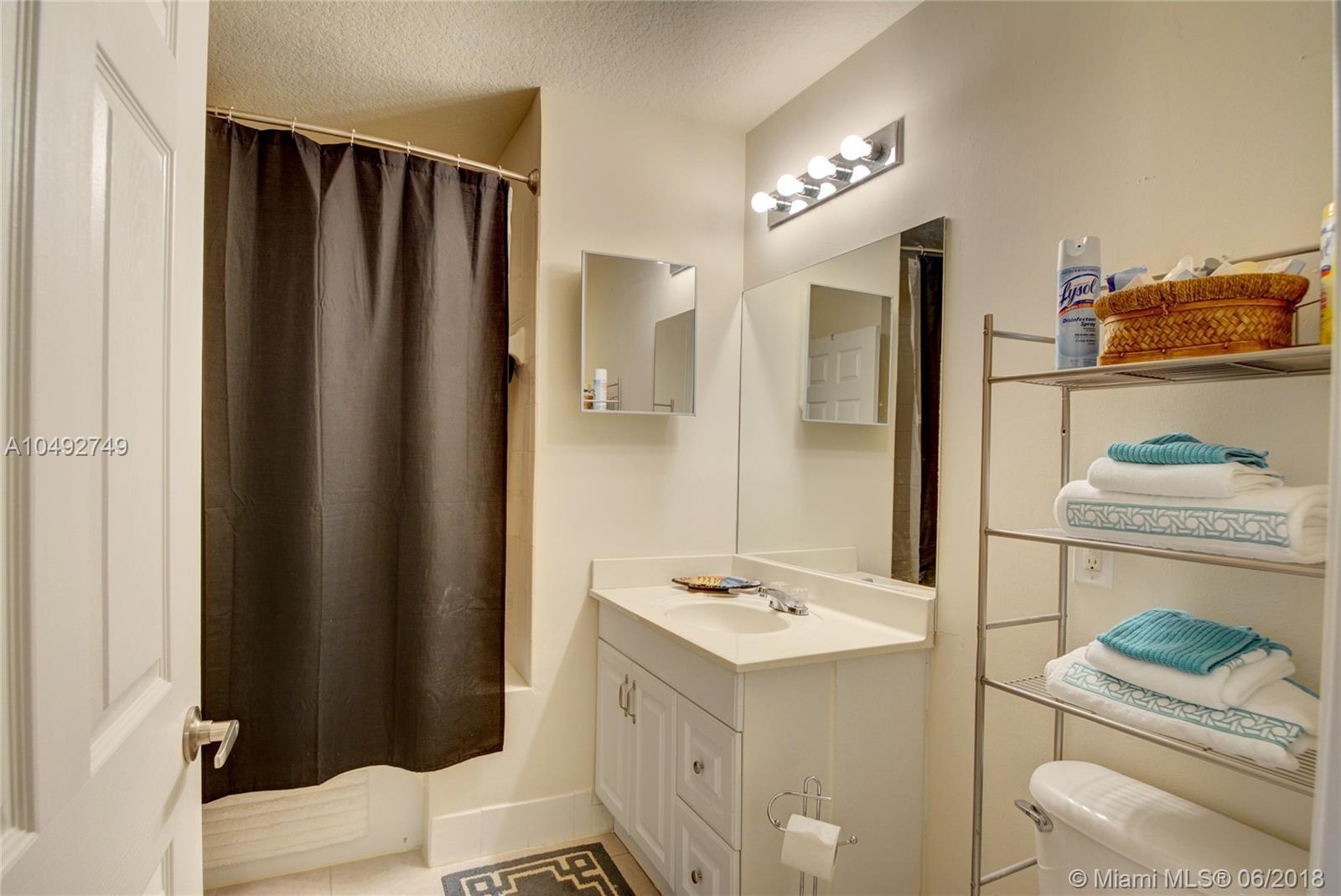 1209 Main Street, Unit 213 Jupiter, FL 33458 - Photo 8 of 25