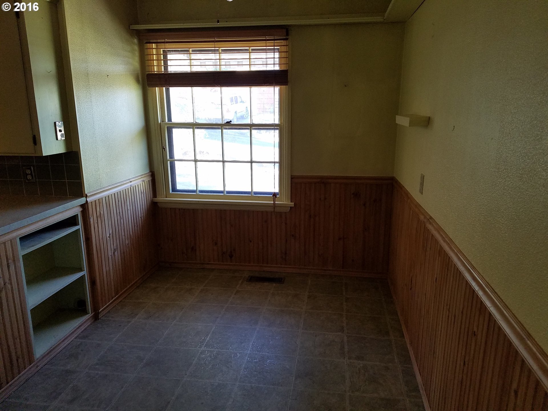 828 Southwest 1st Street Pendleton, OR 97801 - Photo 10 of 27