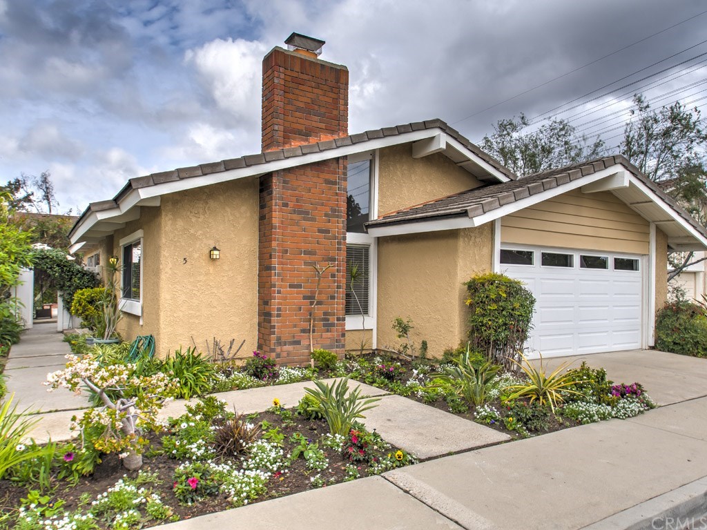 5 Mountain Laurel Irvine, CA 92604 - Photo 2 of 55