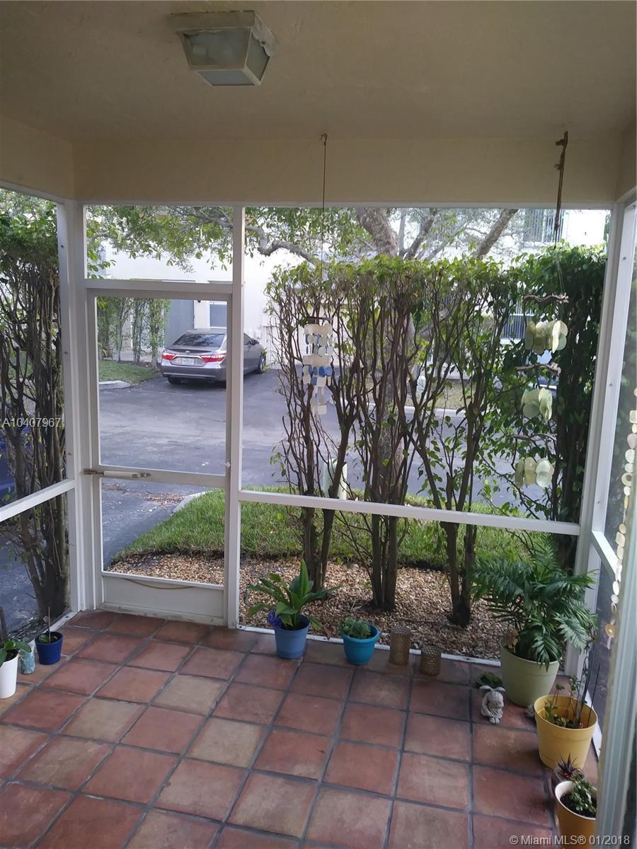 11021 Palm Ridge Lane, Unit 11021 Tamarac, FL 33321 - Photo 5 of 19