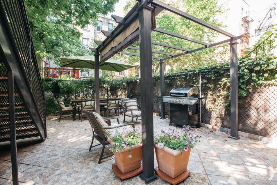 154 West 120th Street Manhattan, NY 10026 - Photo 2 of 23