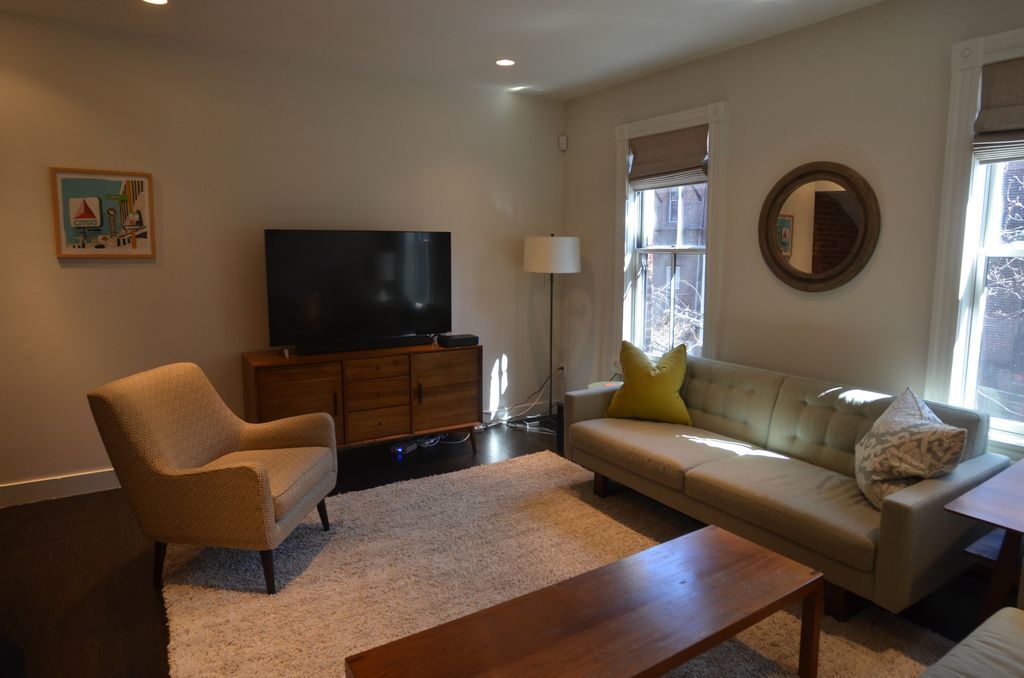8 Lawrence Street, Unit 2 Boston, MA 02116 - Photo 5 of 18