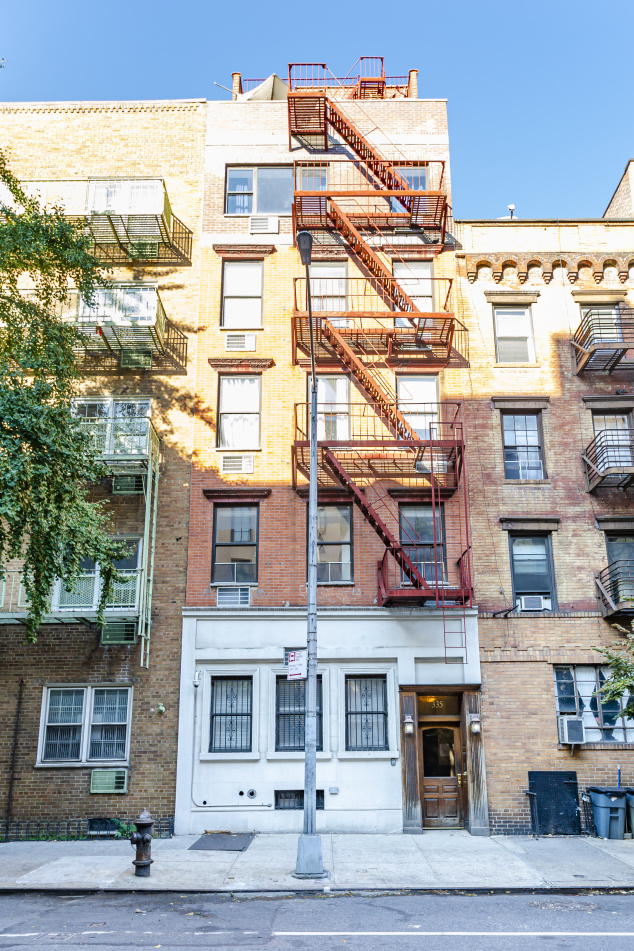 335 E 54th St, Manhattan, NY 10022 - Photo 1 of 1