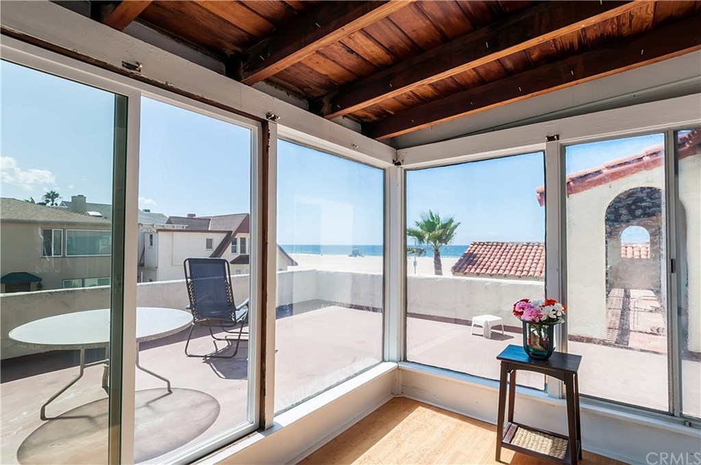 2302 The Strand Hermosa Beach, CA 90254 - Photo 25 of 29