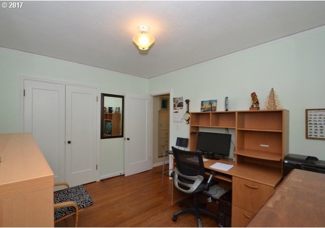 1685 Southwest Sunset Boulevard Portland, OR 97239 - Photo 20 of 32 Gallery Image 20