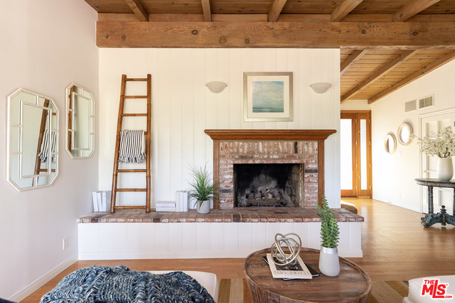 6540 Dume Drive Malibu, CA 90265 - Photo 12 of 47