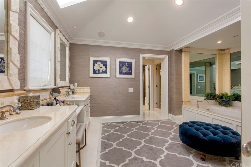 311 Kings Road Newport Beach, CA 92663 - Photo 28 of 50