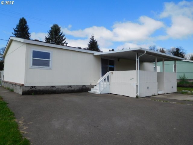 1570 Winston Section Road Winston, OR 97496 - Photo 2 of 13 Gallery Image 2