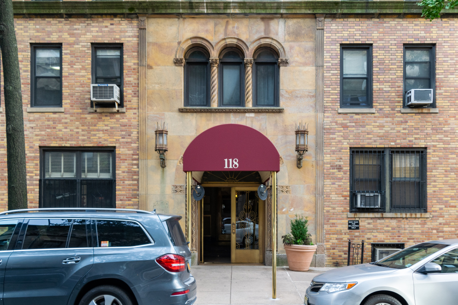 118 Riverside Drive 118 Riverside Dr, Manhattan, NY 10024 - Photo 3 of 4