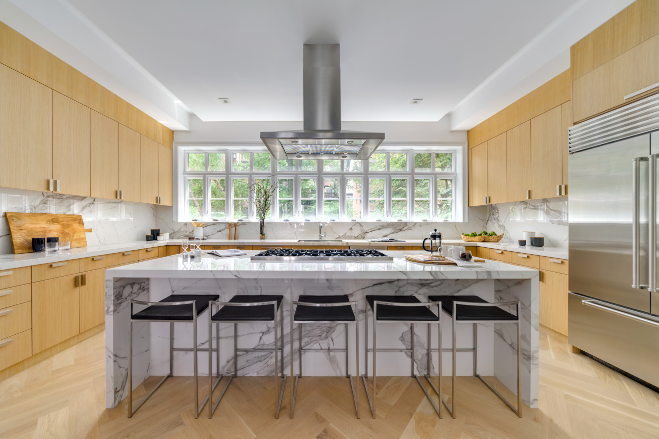 8 Perry Street Manhattan, NY 10014 - Photo 2 of 12