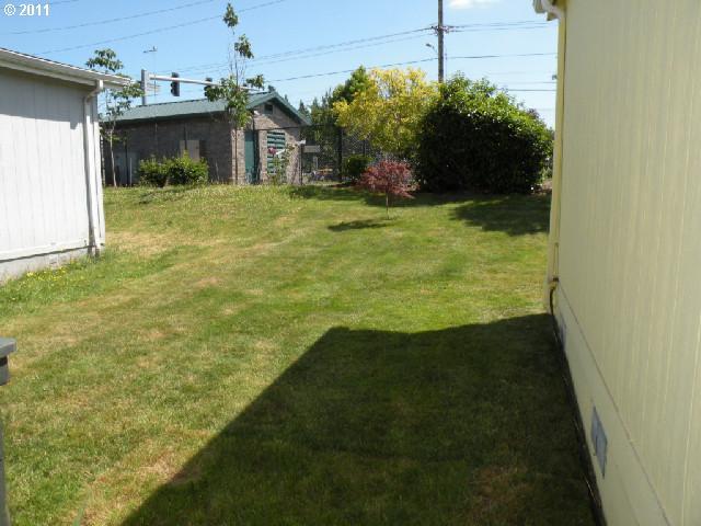 20650 Northeast Sandview Drive Fairview, OR 97024 - Photo 15 of 16