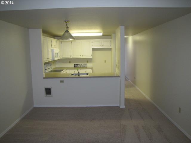17532 Northwest Springville Road, Unit D6 Portland, OR 97229 - Photo 2 of 15 Gallery Image 2