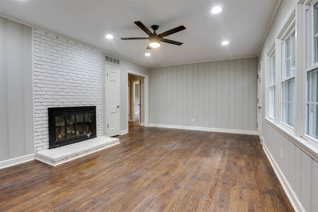 4207 Barfield Road Memphis, TN 38117 - Photo 10 of 25