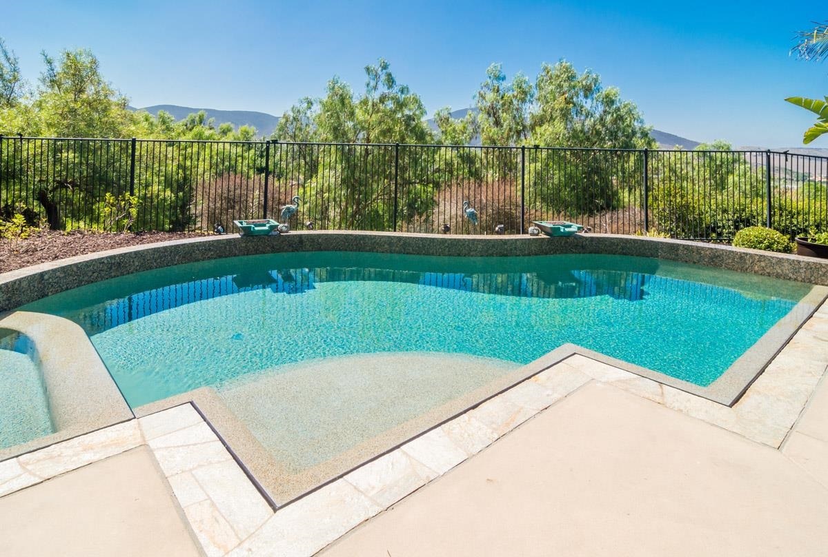 16068 Cayenne Ridge Road San Diego, CA 92127 - Photo 10 of 25
