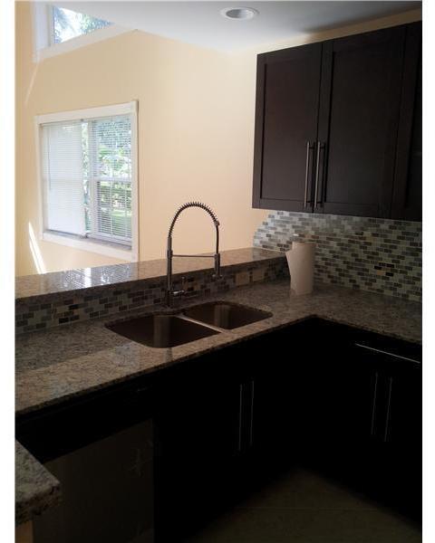 7435 Chablis Court, Unit 18B Boca Raton, FL 33433 - Photo 5 of 13
