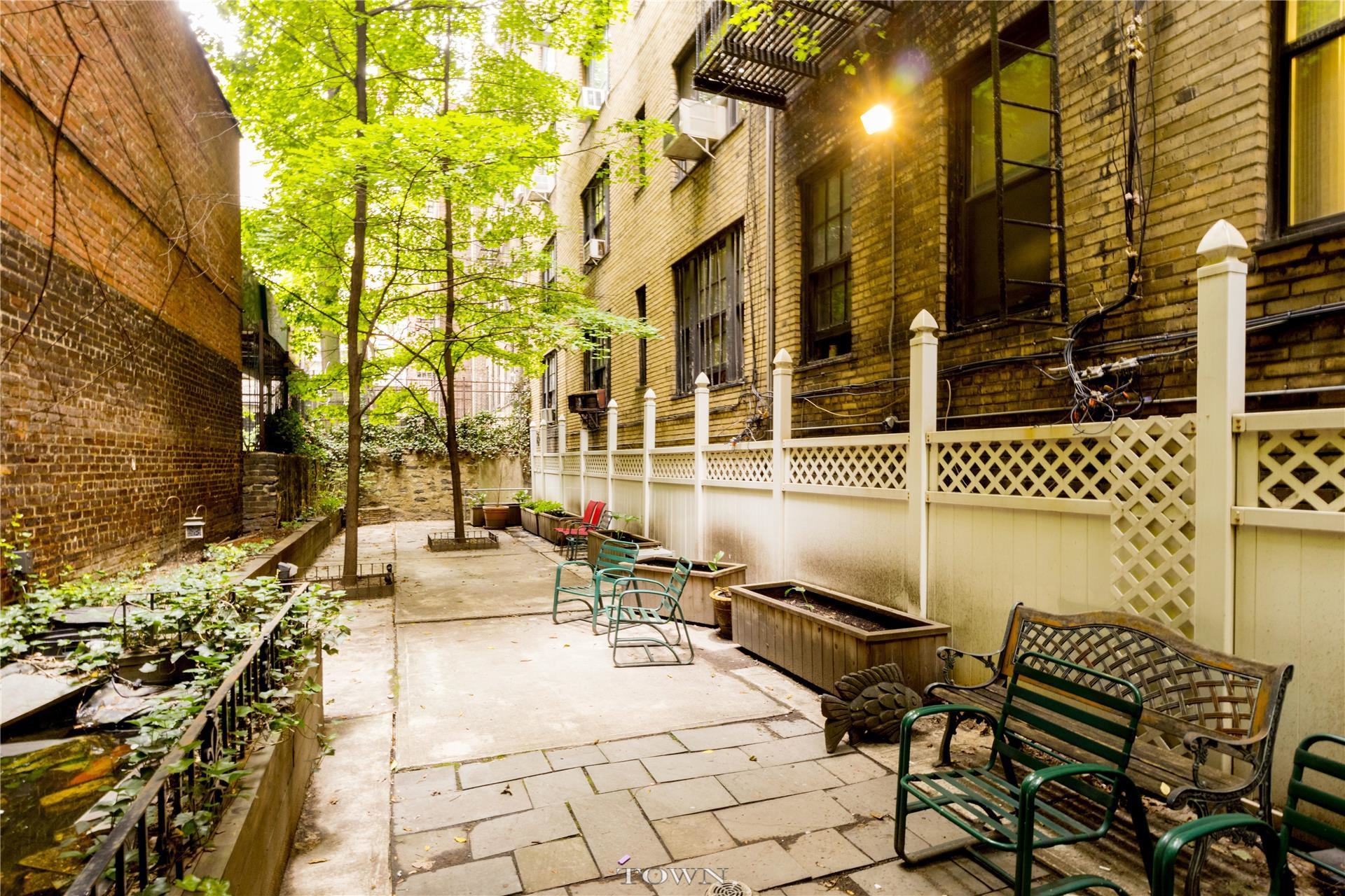 111 East 88th Street, Unit 8D Manhattan, NY 10128 - Photo 8 of 9