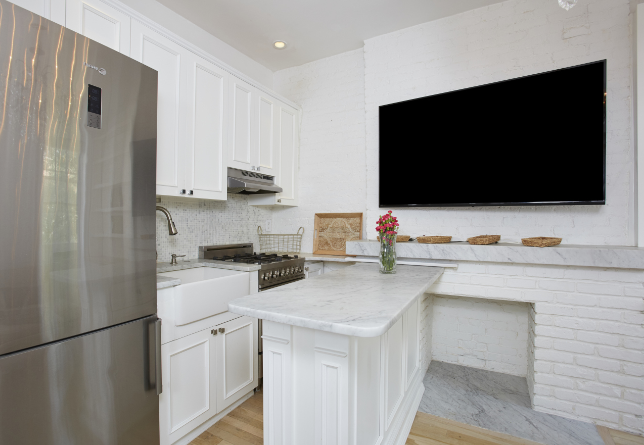 354 West 12th Street, Unit 2B Manhattan, NY 10014 - Photo 3 of 9