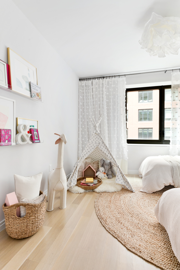 210 West 77th Street, Unit 8E Manhattan, NY 10024 - Photo 10 of 17