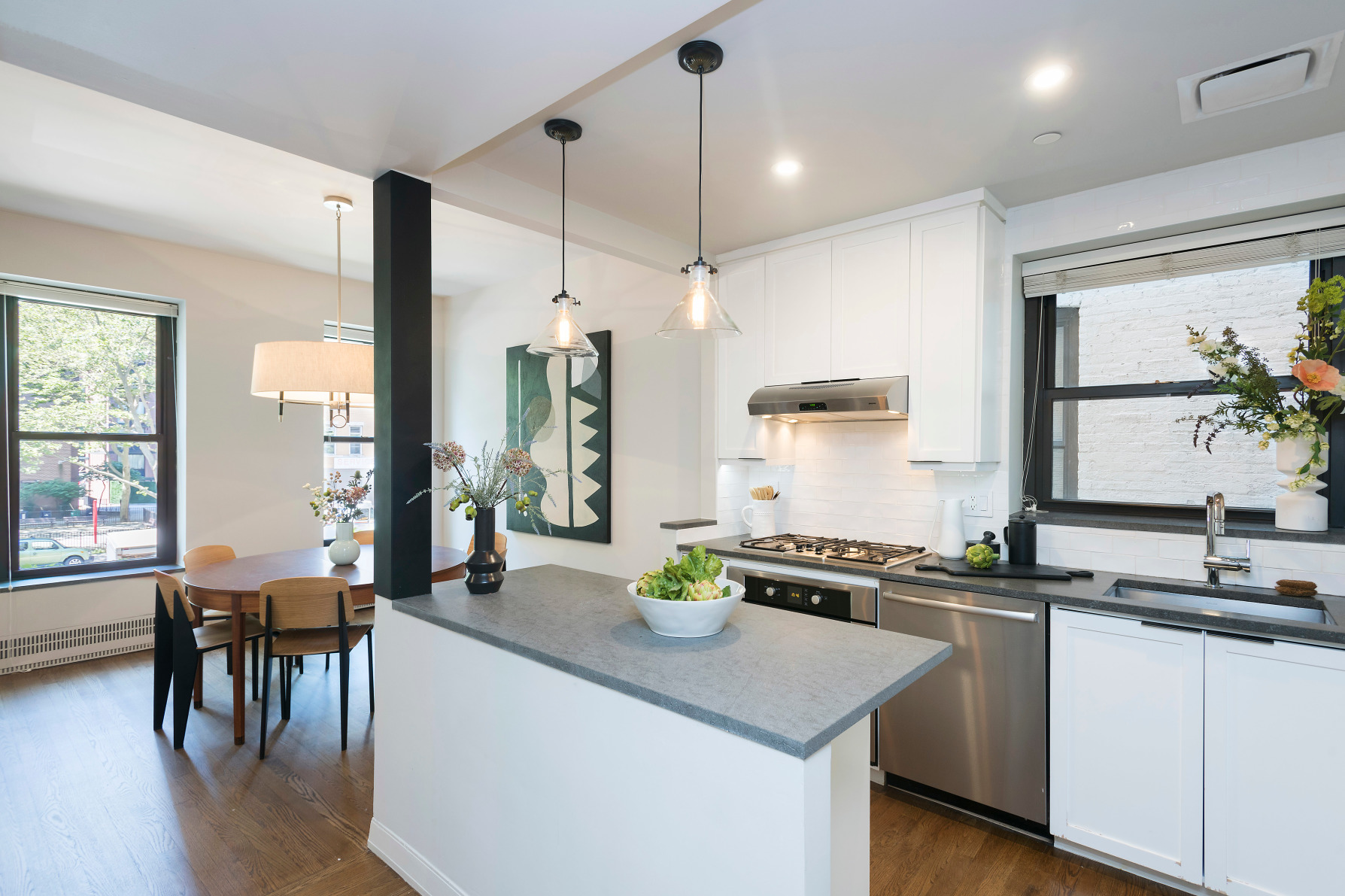 422 West 20th Street, Unit 2G Manhattan, NY 10011 - Photo 3 of 7