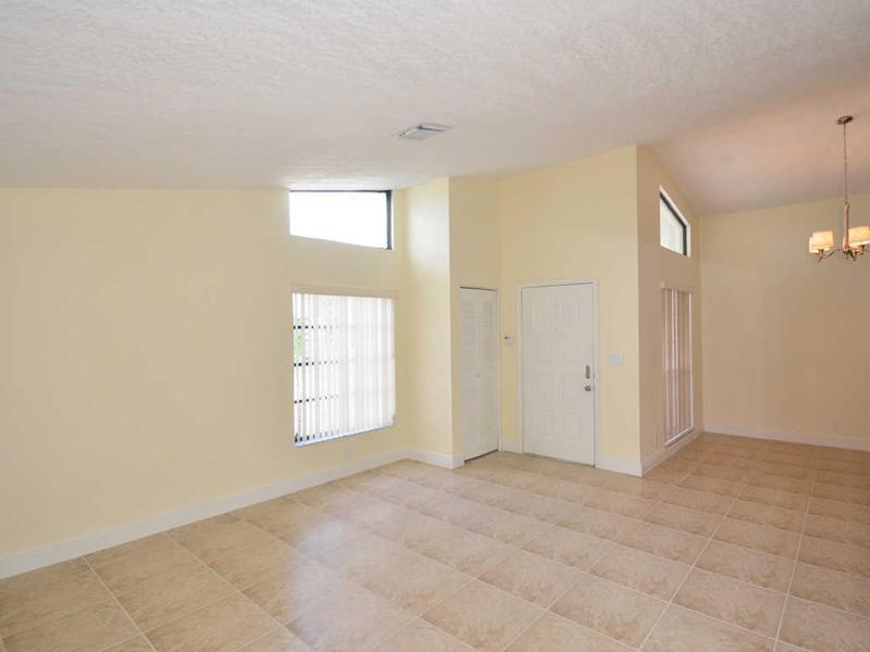 11416 Whisper Sound Drive Boca Raton, FL 33428 - Photo 6 of 16