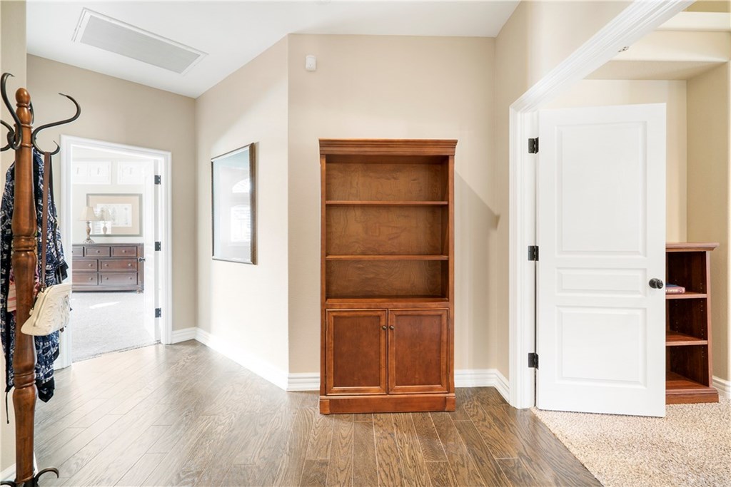 7116 Hawarden Drive Riverside, CA 92506 - Photo 18 of 49