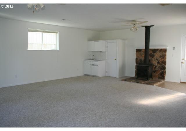 1595 Hoffman Road Northeast Salem, OR 97301 - Photo 3 of 11
