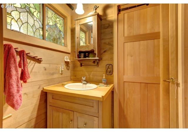 107 Little Mountain Road Trout Lake, WA 98650 - Photo 10 of 16 Gallery Image 10