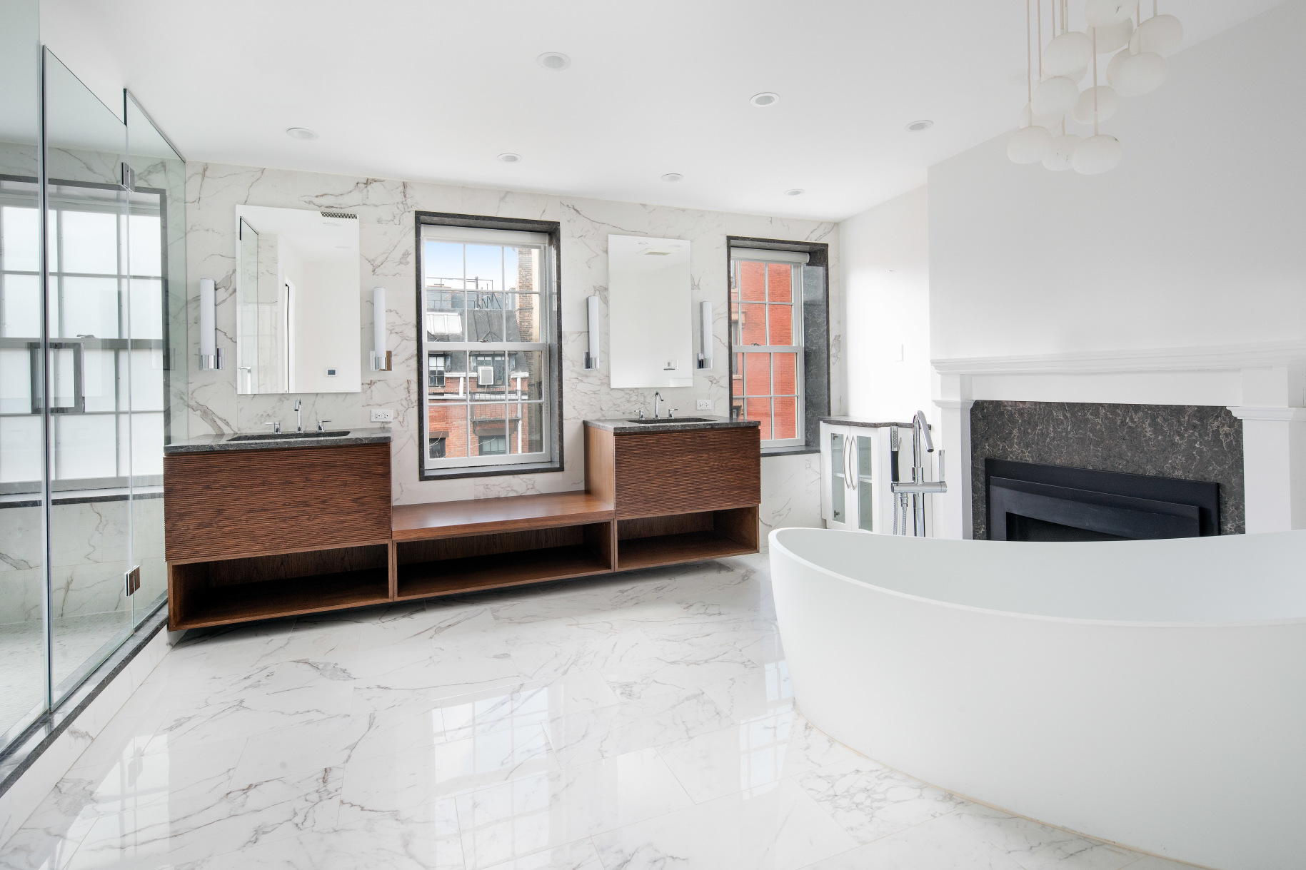 395 Bleecker Street Manhattan, NY 10014 - Photo 10 of 15