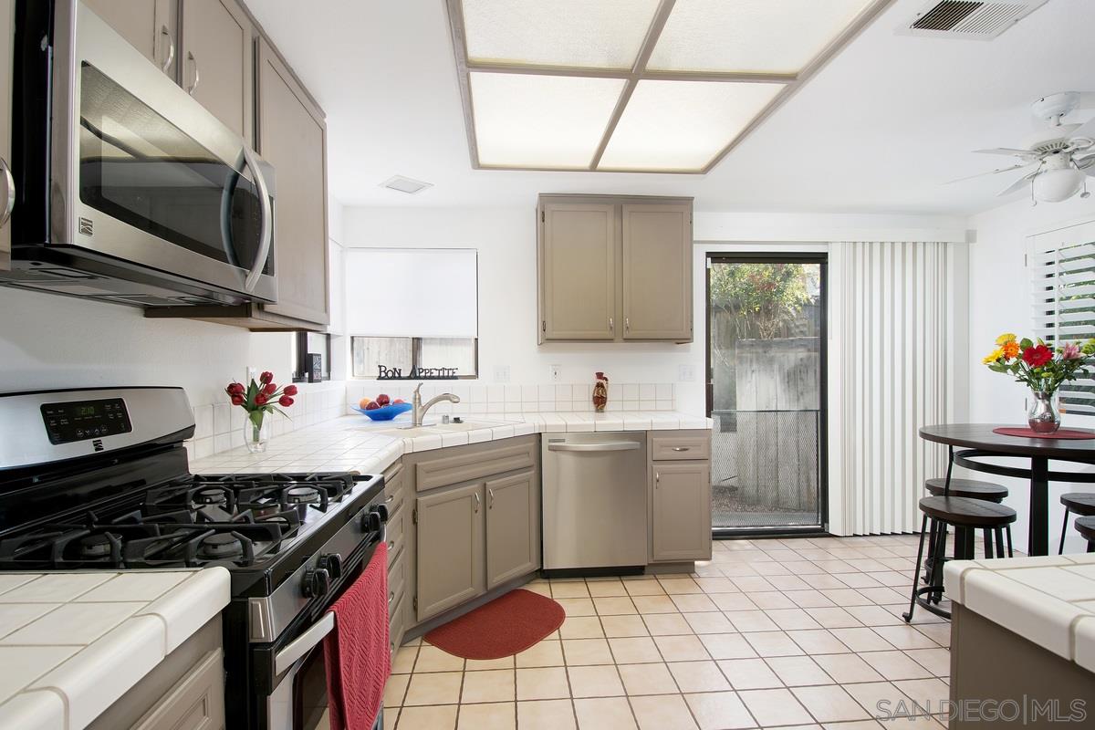 13555 Ridley Road San Diego, CA 92129 - Photo 14 of 20