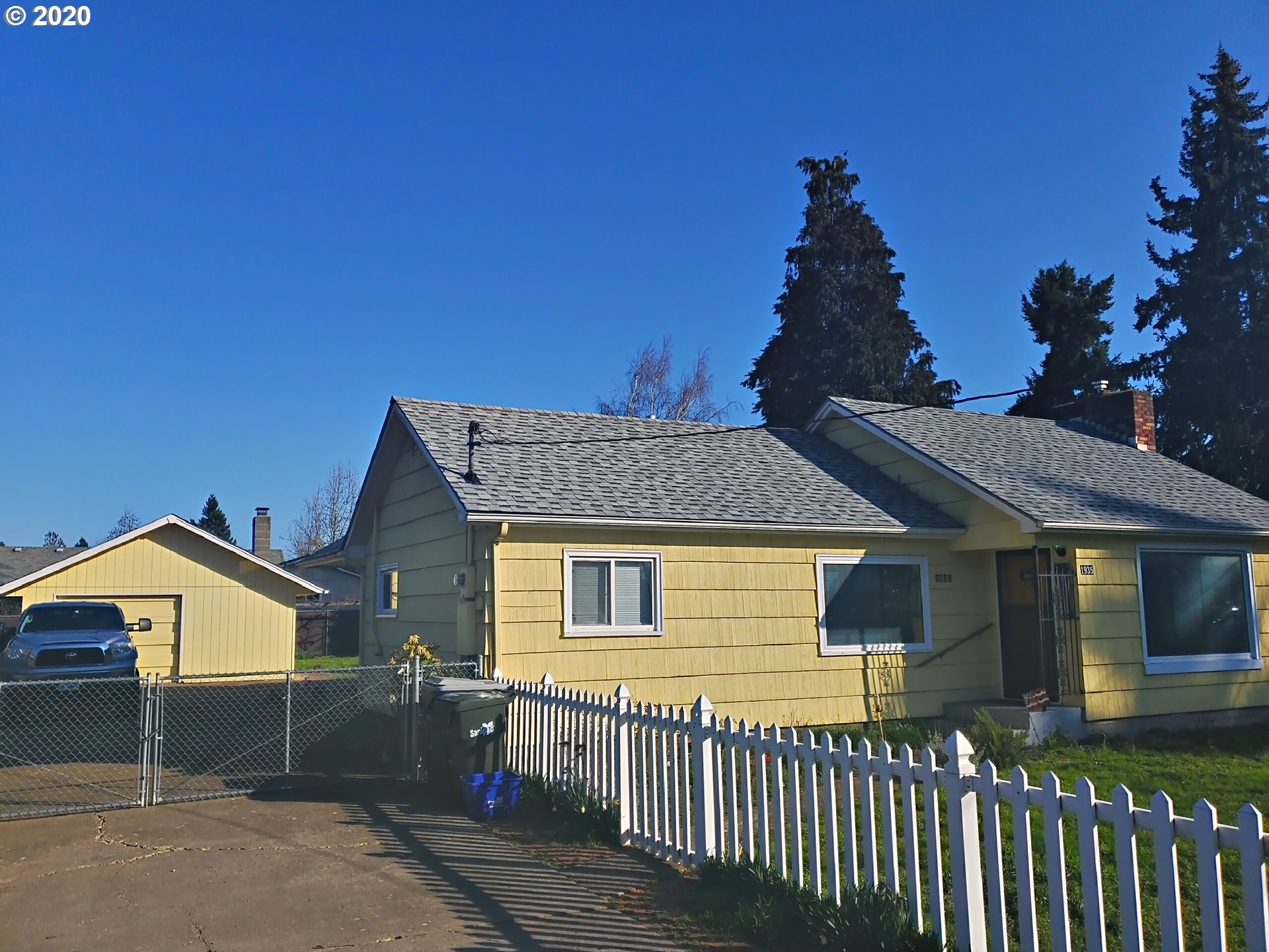 1935 7th Street Springfield, OR 97477 - Photo 1 of 22