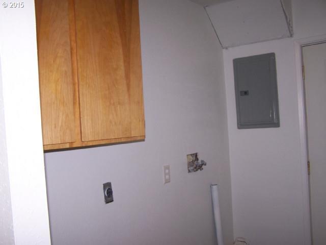 800 Doyle Street Reedsport, OR 97467 - Photo 12 of 13 Gallery Image 12