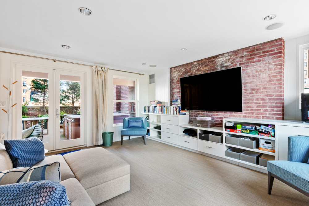 323 West 74th Street, Unit PH Manhattan, NY 10023 - Photo 8 of 20