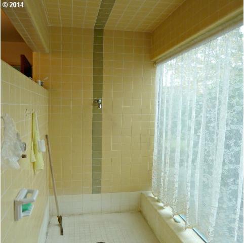 1148 Curry Road Roseburg, OR 97471 - Photo 11 of 16 Gallery Image 11