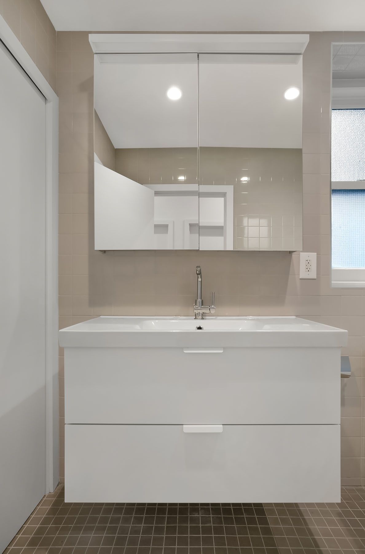 10 Kenmare Street, Unit 3 Manhattan, NY 10012 - Photo 8 of 9