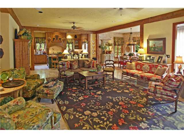 2530 Johnson Road Germantown, TN 38139 - Photo 8 of 21 Kitchen & Hearth room view