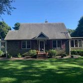 $820,000 | 419 Montauk Highway, Wainscott, NY 11975