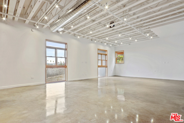 1402 Sutherland Street Los Angeles, CA 90026 - Photo 1 of 14