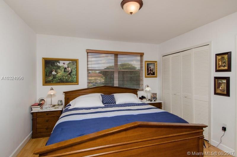 13848 Southwest 64th Street Miami, FL 33183 - Photo 22 of 29