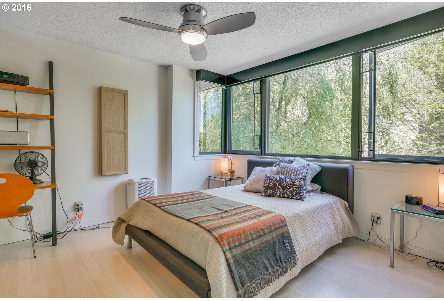 2020 Southwest Main Street, Unit 402 Portland, OR 97205 - Photo 16 of 29