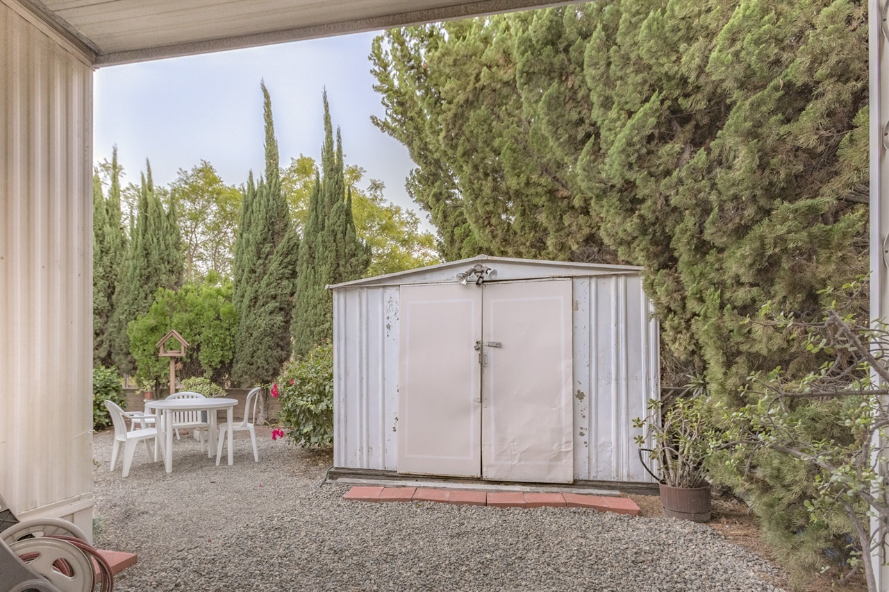 1120 East Mission Road, Unit 2 Fallbrook, CA 92028 - Photo 19 of 25