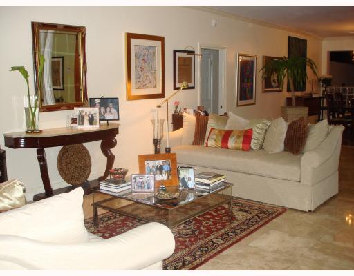 5440 Alton Road Miami Beach, FL 33140 - Photo 1 of 8 Gallery Image 1