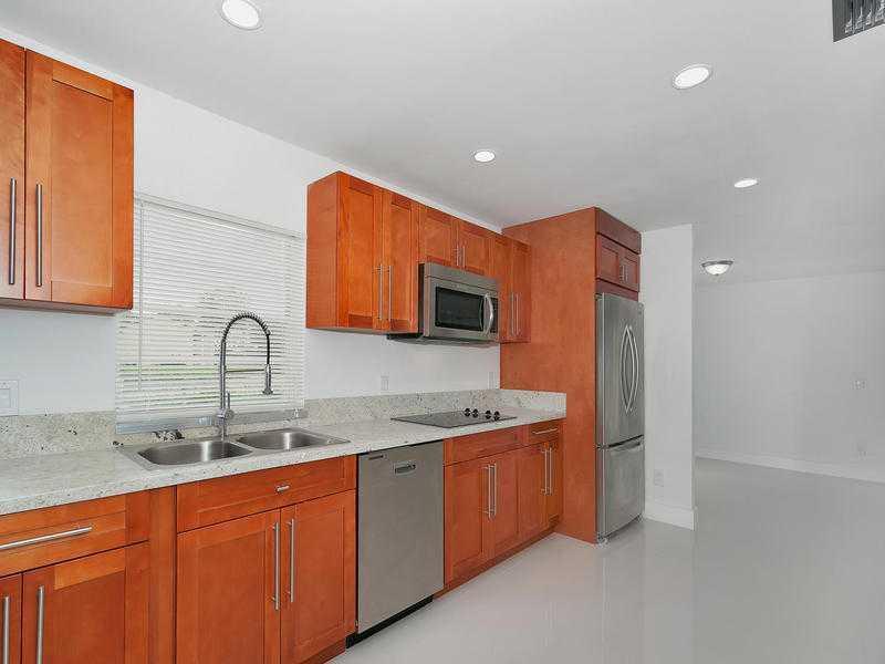 Doral Park Doral, FL 33178 - Photo 6 of 25