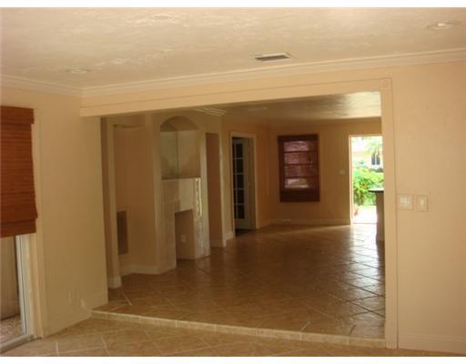 2421 Northeast 49th Street Lighthouse Point, FL 33064 - Photo 14 of 15