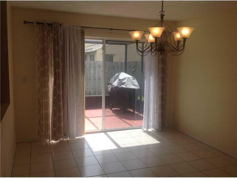 Buttonwood Hammocks Coconut Creek, FL 33063 - Photo 11 of 35