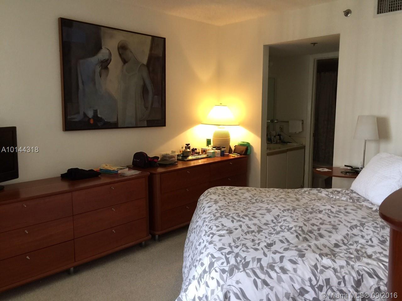 540 Brickell Key Drive, Unit 1504 Miami, FL 33131 - Photo 30 of 32