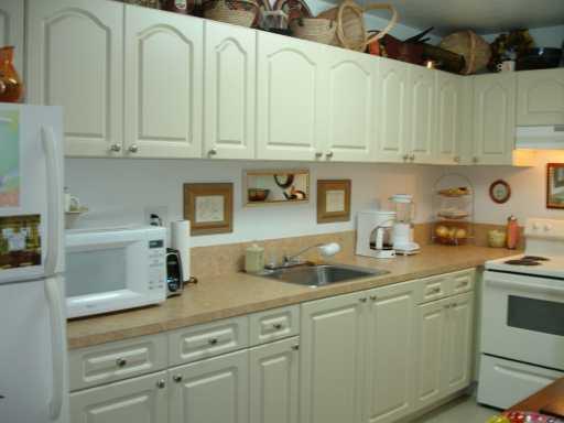 9409 Southwest 76th Street, Unit X33 Miami, FL 33173 - Photo 4 of 8