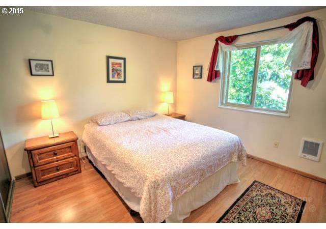 12618 Northwest Barnes Road, Unit 6 Portland, OR 97229 - Photo 9 of 16 Gallery Image 9